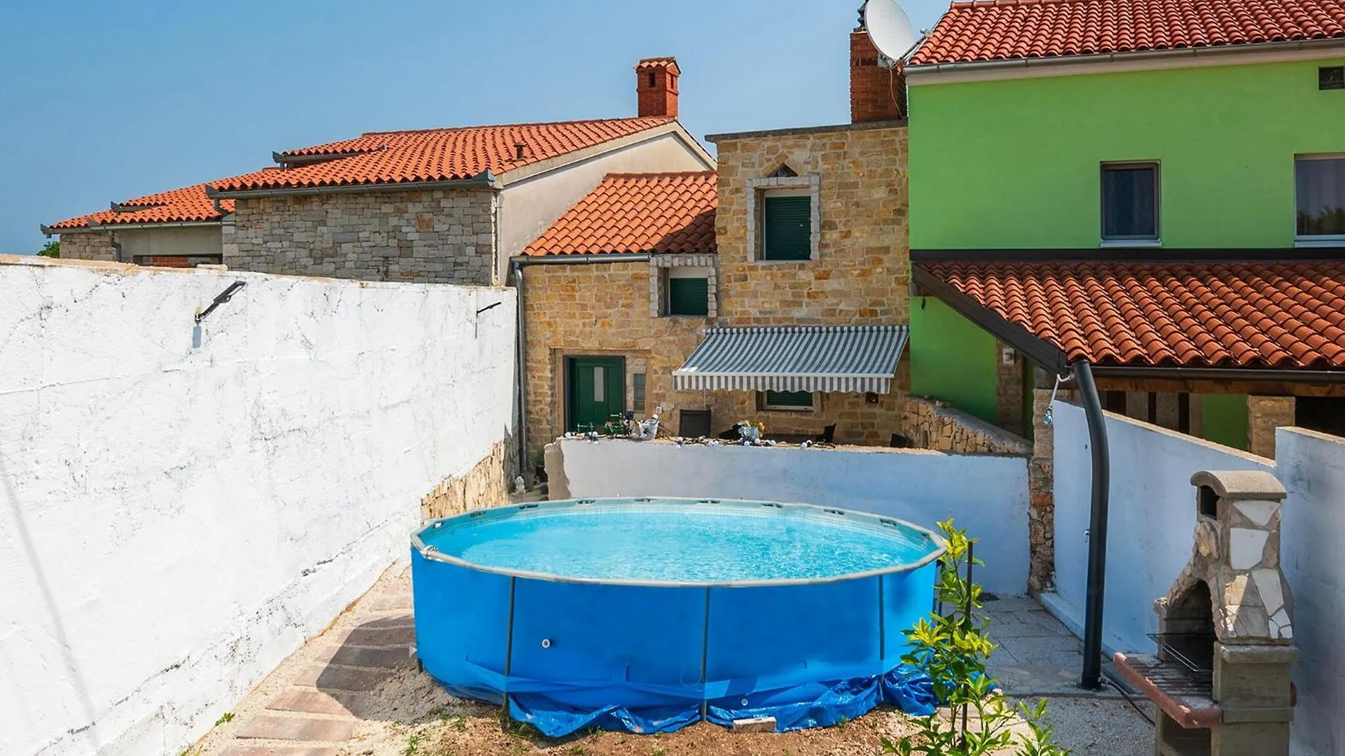 Awesome Home In Mutvoran 2A With Wi-Fi